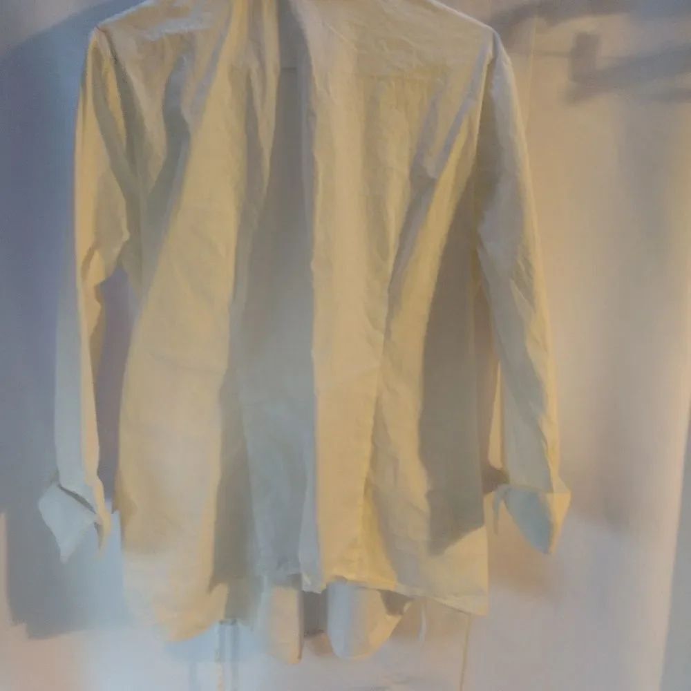 JM Collection wrap shirt - Picture 2 of 8